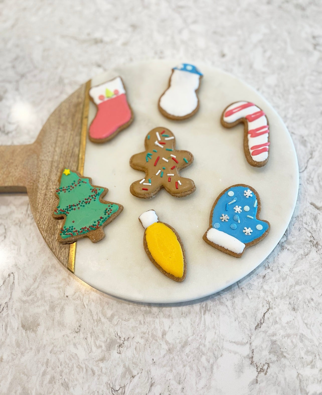 Iced Holiday Cookies