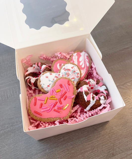 Mini Valentine's Day Treat Box